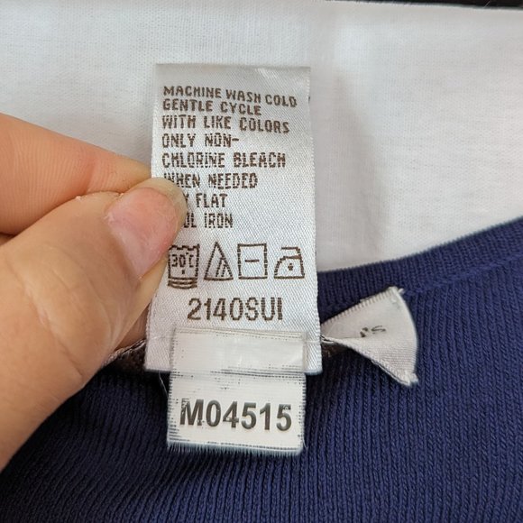 Drapers & Damons Navy Blue Sleeveless Top Size Medium - Picture 7 of 9